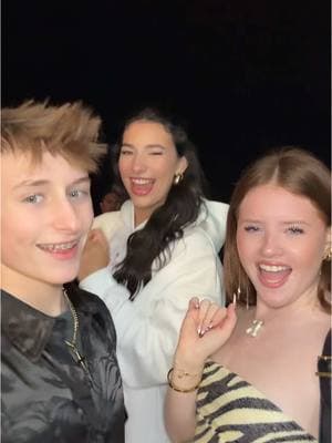 UNEXPECTED TRIO🤭? @Kenzie @kayleigh bursch | #fyp #foryou #foryoupage #codykilgour #audios #collab #LA #kenzie5954 #FitTok #kayleighbursch #trio #OOTD #outfit #audioacc #viral #blowthisup #makemefamous #lipsync #soundstouse #songstolipsyncto #jewlery #lashes #makeup #skincare #routine #hair #hairinspo #makeupinspo #Godisgood #Jesuslovesyou #purse #duo #triocollab #audiogirl 