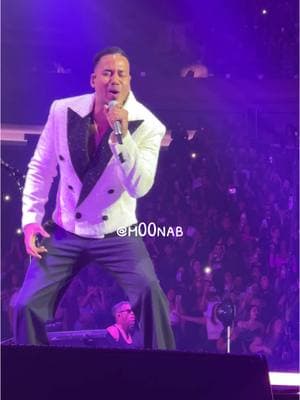 Sabes que no puedes olvidarme…🎶❤️@Aventura @Henry Santos Jeter @Max Santos #romeosantos #aventura #todaviameamas #amor #concert #concierto #barclayscenter #nyc #newyork #usa🇺🇸 #bachata #aventuratour2024 #cerrandociclos #merengue #aventurarepublicadominicana #musica #fyp #parati #cancion #song #viralvideo #musica #romeo 