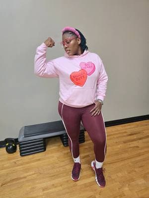 122 days till summa?! Oh yeah, I’m clocked in and working OT! This body gon’ be bikini disrespectful, so the gym getting all my energy! Heavy on the lifts, light on the excuses. See y’all on somebody’s beach real soon! ☀️🏖️💪🏾 #BikiniReady #TreyFitnessFun #GymThickChronicles #SummertimeFine #LiftingHeavy #SweatEquity #MsGymThick #BodyByTheGym #NoDaysOff @treyfitnessfun 