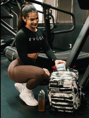 Leave No Room For Doubt ⚡️ When pursuing your best self, you don’t have time or effort to waste. That’s why staying hydrated is so important: without the proper foundational fuel of electrolytes & minerals, your brain & body can fall behind due to low energy, muscle cramps, decreased focus & more. Stay on top of your game with Evogen Hydration, now available in Peach Tea at the 🔗 in bio. #evogen #evogennutrition #evogenelite #gym #fyp #GymTok #bodybuilding #supplements #fitness #workout #hanyrambod #motivation #gymmotivation #mrolympia 