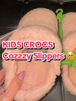 @Crocs these are the sweetest little things 🥹 #crocs #crocs4life #crocsgang #crocswithnosocs #crocsshoes #slippers #kidsslippers #kidsshoes #shoes #shoesforkids #comfy #cozy #warm 