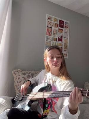 Bohemian Rhapsody- Queen  #bass #basscover #bassist #bassguitar #bassplayer #femalebassist #guitar #guitarcover #music #artist #musician #foryoupage #fyp #fypシ #viral #queen #bohemianrhapsody #freddiemercury 