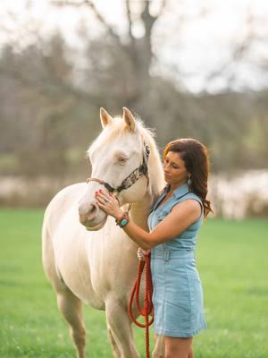 A bit of BTS of my shoot with Lauren & Casper!! 🩷 Casper was the perfect gentleman for his session!  #EquinePhotography #BehindTheScenes #HorsePhotography #EquestrianLife #PhotographyBTS #HorseLovers #OnSet #EquinePhotographer #PhotoShoot #EquestrianPhotography #BehindTheScenesPhotography #HorsePhotoShoot #SetLife #EquestrianStyle #PhotographyInAction #HorsesOfInstagram #Filmmaking #EquineArt #BehindTheCamera