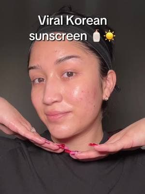 Viral Korean sunscreen ☀️🧴#koreanskincare #skincare #korean #spf #spf45 #viral #trending #TikTokShop #alesbeautythingz 