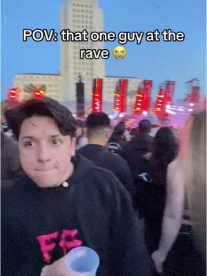 How’s my rave RIZZ game? 😏 #ravebae #ravehumor #edmhumor #ravetiktok #edmtiktok #skylinefestival #xvirad 