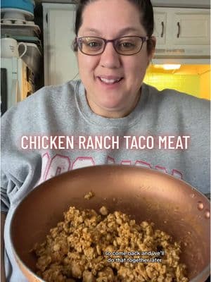 5 ingredients, 15 minutes, AND #tacotuesday ?? Sign. Me. Up! #tacos #taco #groundchicken #chicken #ranch #5ingredients #EasyRecipe #15minutemeals 