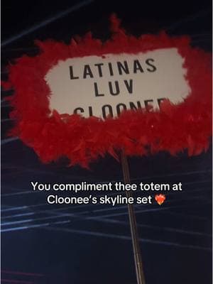 Wasn’t expecting to get recognized from TikTok ☺️🤭🫣 in the cloonee latina club we all fam🫶🏻! #latinasforcloonee #cloonee @Cloonee #latinas #totem #skylinefestival 