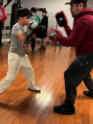 Stance on point. Always working, always grinding, always perfecting it. #btownboxing #boxinglife #fyp #futurechamp #viralboxing #trainhardorgohome #quiendijomiedo #caneloalvarez #miketyson #freddieroach #coachjuan #fypviral #padwork #theynotlikeus #challenges_tiktok #chicagotiktok #chicagoboxing #chicagoboxingcoaches #kendricklamar 