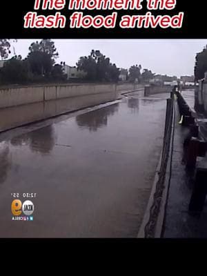 The moment the flash flood arrived #viral #fyp #fypシ゚viral #foryou #moment #usa #arrived #water #flood #flash 