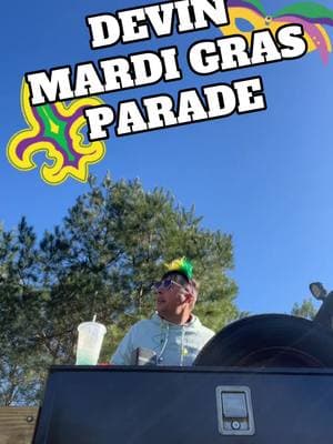 Let’s just say ya boy out here having a great time at Mardi Gras #mardigras #devin #parade #fyp #foryoupage #louisiana #comedyskit #funnyvideos😂 