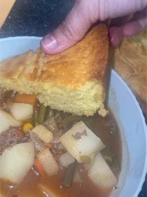 #stew #soup #coldfront #Foodie #veggies #vegtablesoup #souptok #soupweather #souprecipes #soupy#soupszn #soupgirls #soupgirlsthemostpopulargirls #foodietok #cook #homecooking #comfortfood 