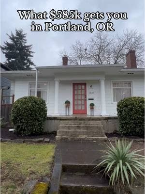 This. One. Is. Everything!!! The original charm that this one still has… is just delightful 🫶🏼 Listed by Raejean Sly at Coldwell Banker Bain #portland #portlandhomes #oregon #oregonhomes #portlandrealtor #portlandrealestateagent #fyp #portlandrealestate #oregonrealestate #portlandhomesforsale #oregonrealtor #housetour 