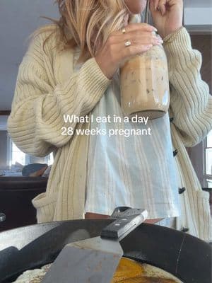 Pregnant what I eat in a day!🍳 #whatieatinaday #whatieatinadayrealistic #whatiatetoday #food #mealideas #healthywhatieatinaday #healthyliving 