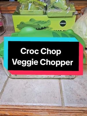 #crocchop #crocchopfoodchopper #vegetablechopper #chopper #kitchengadgets #foodietiktok #veggiechopper #vegetables #veggies 