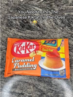 Did Everyone Know This Already? 😳 #kitkat #foodhacks #snackhacks #chocolate #bussinsnacks 