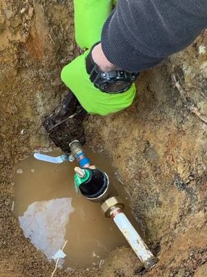 PRV Replacement. #plumbing #plumber #plumberlife #plumbinglife #plumbersoftiktok #pressurereducingvalve #prv #waterpressure #water #pressure #underground #pex #pexplumbing #plumbingrepair #plumbingtok #DIY #fyp #foryou #serviceplumber #theconservativeplumber 