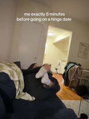 ummm idk how much anxiety is normal lol #dating #hinge #datingapps #bumble #anxiety #datinglife #single #predateritual #dates #nyc #nycdating 