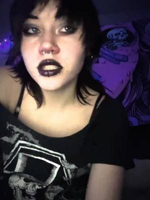 #06 #theythem #bi #ilmbf #alt #piercings #emo #makeup #fyp #moots? 