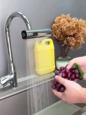 This faucet is really amazing. It can release water like a waterfall. No matter what you wash, there will be no splashing. There are three conversion modes to meet your various needs. It is really easy to use #anti-splashfaucet #faucetshower #kitchengoodies #boostfaucet 