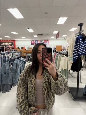 the first one is ONLINE, 🔗 in my l t k 🫶🏼 #tjmaxx #tjmaxxfinds #tjmaxxhaul #tjmaxxshopping #tjmaxxfind #shoppingvlog #shopwithme #blanknyc #cutejacket #lightjacket #affordablejacket #affordablefinds #shoppingfinds #cheetahprint 