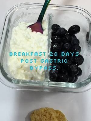 Can’t believe I’d ever be this excited to have blueberries. Lol! #bariatricpostop #weighloss #bariatricsurgery #surgery #gastricbypass #postop #bariatricbreakfast #weighlossjourney 