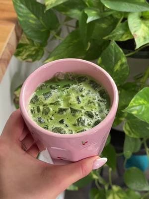 Making my first matcha latte in the new cup I painted  🥹🍵🍒 #matcha#icedmatchalatte#matchatutorial#matchatok#fyp#matchalovers#matcharecipe#matchatok  