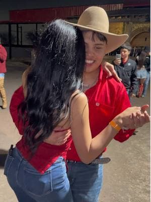 Un Satevo con mi faborite🔥@Lesly <3 #fyp #paratii #trending #bailesvip #bailes #Cumbia #purobailes #satevo #pasitosatevo #cumbianorteña #dallas #norteñas #dallastx #satevochihuahua #pasito #pasitosatevo🍀💣 