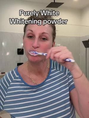 Everyone loves a bright white smile!! @purelywhitedeluxe #whitening #whiteningpowder#stainremoval #whiteteeth#teethwhitener#pearlywhites #cleanmouth #dentalhygiene 