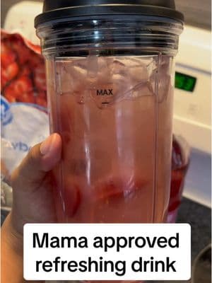 Breastfeeding mamas refreshing drink ideas. #MomsofTikTok #momlife #refreshers #drinks 