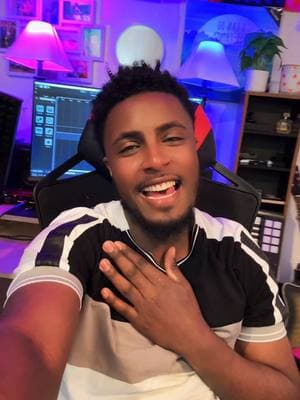 Let’s sing together..🥰🥰Iye Mezmur🥹🥰🥰 #dagitilahun #mezmur#yeduromezmur #gospelmusic #amazingsong #firaolnebi #firaol81 #fnbstudio #ethiopia #oromo #tiktokclips  Singer: @Dagi Tilahun  2nd account: @FNB Studio 