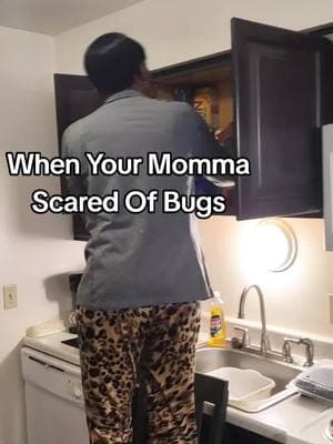 When Your momma Scared Of Bugs  #swagga #swagganoseyproductions #swagganoseycomedy #swagga #fypシ゚viral🖤tiktok #foryourpage #scaredofbugs #bugs #comedancewithme 