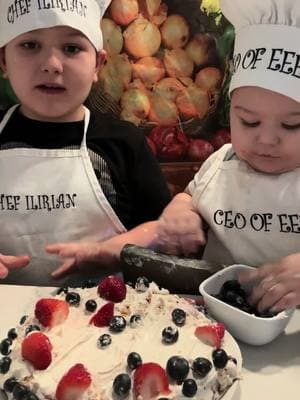 Happy birthday daddy cake! #happybirthday #kidsinthekitchen #kidsbaking #funny 