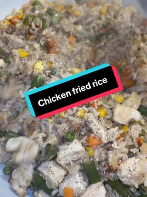 Chicken fried rice anyone 😋 #fyp #letscookwithvalerie #foryoupage #chickenfriedrice #DinnerIdeas #dinnerwithme 