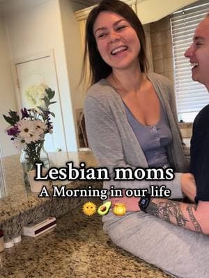 Happy Friday everyone 💛 #twomoms #lesbiantiktok #lesbiansoftiktok #wlw #lgbtq 