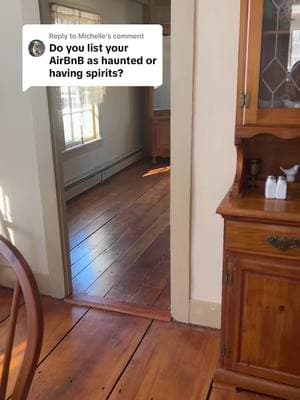 Replying to @Michelle thoughts? Opinions? What’s a girl to do? 👻 #historic #historichome #historichouse #historicairbnb #airbnb #creepy #creepyhome #creepyhouse #haunted #hauntedhome #hauntedhouse #ghost #ghosts #spirit #spirits 