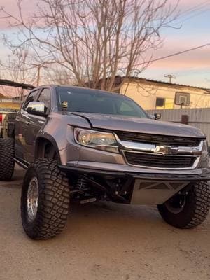 Cleanest Colorado 🤙 quick easy bedliner interior for more rigidity and protection 💪 #westfab #westfab🤙 #DIY #fyp #prerunner #prerunnersoftiktok #prerunner_nation #fiberwerx #colorado #chevycolorado #prerunnercolorado #socal #fyp #terracrew #chevyprerunner #kingshocks #dirtking 