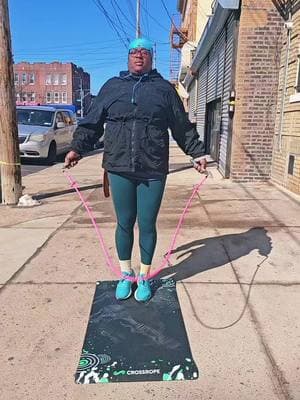 Nutriplus 30 Day fit challenge DAY 5 #Nutriplus #Farmasi #nutriplusfitchallenge #Crossrope #MakeItFunNYC #JumpRopeisDope  #weightlosschallenge http://bit.ly/weightmif