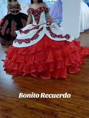 #lalamparita #gemelas #cuatas #lashermanasesparza05 #lashermanasesparza #vestidos #quinceañeraexpo #quinceañeras @familia Esparza de 13 @Eduardo Esparza 