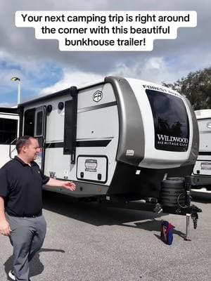 Let’s go take the whole family camping in this beautiful bunkhouse travel trailer! #traveltrailer #trailer #familycamping 