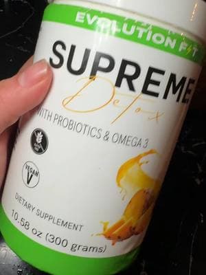 Chicas este es el mejor #detox que probado y es obvio de @Evolution Fit     #whit #probiotics #& #omega3 #dietary #supplement #TikTokShop #tiktok #fyp #parati #viralvideo 