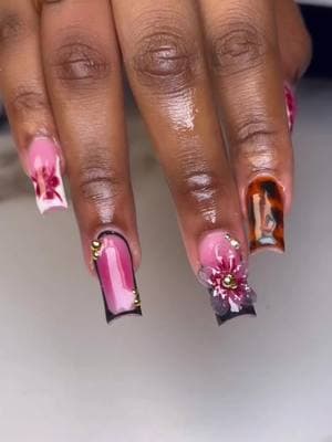 Hey there! 💅💕 Looking for the perfect nail tech? Look no further! 🌟 I’m based in Greensboro and I specialize in creating stunning nail designs that you’ll love! Check out more of my looks and book your appointment below: 📍 Located in Greensboro,nvm c 📍   Let’s make your nails shine! 💫💖 #GreensboroNailTech #NCATNails #NCNailTech #NCNails