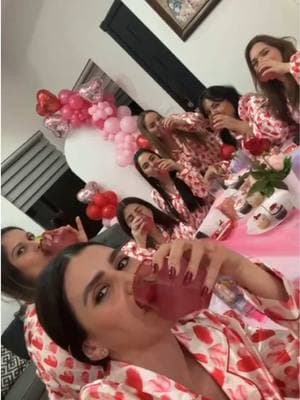 Noche de chicas🥳❤️ #galentinesday #amigas #nochedechicas #algotranqui #mcallen #mcallentx #rgv 