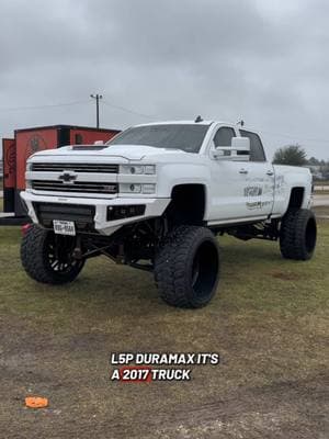 Brandon’s L5P Duramax is loud, lifted, and #fueledbyfass 🦍 #fassfuelsystems #l5pduramax #duramaxpower 