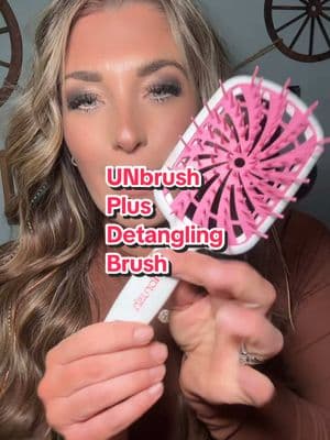 UNbrush Plus Detangling Brush #fypage #fypシ゚viral #fashionlookbook #tiktokshopholidayhaul #tiktokshoploveatfirstfind #tiktokshopjumpstart #tiktokshoprestock #tiktokshopspringglowup #unbrushdetanglinghairbrush #unbrushplus 