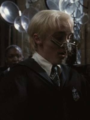 to think this is the guy voldemort wanted on his side 😅 #dracomalfoy #dracotok #dracomalfoyedit #harrypotter #harrypotteredit #hptok #harrypottertiktok #tomfelton 