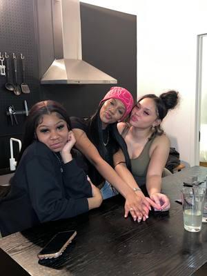 How yall liking the trio so far😂? Everytime we linkkk it’s a timeeeeee🥳 #nyc #relatable #tac